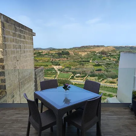 Ta' Frangisku - Modern Overlooking Valley With Distant Seaview Апартаменты Шаара
